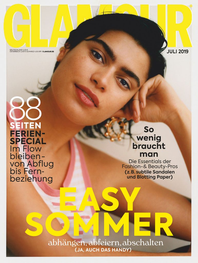 https://www.discountmags.com/shopimages/products/extras/390066-glamour-d-cover-2019-july-1-issue.jpg